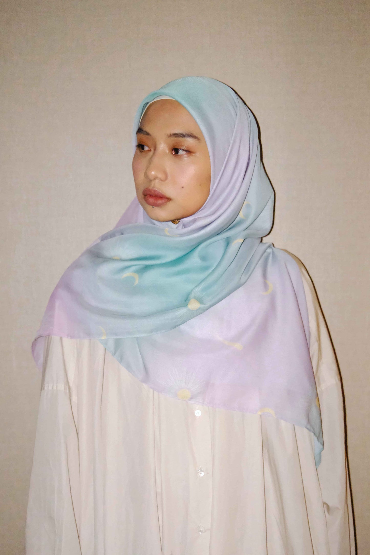 Iris Glow Square Scarf