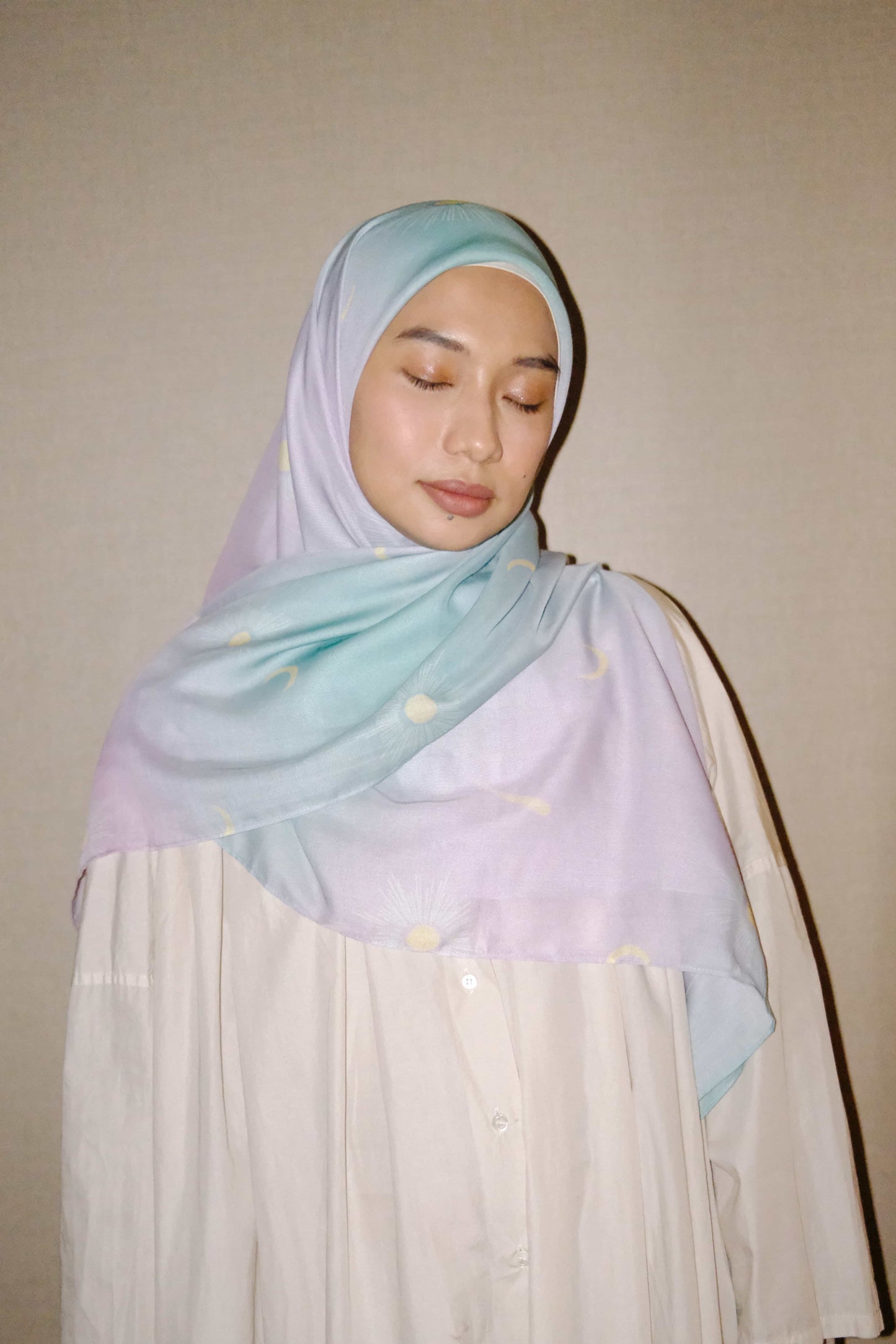 Iris Glow Square Scarf
