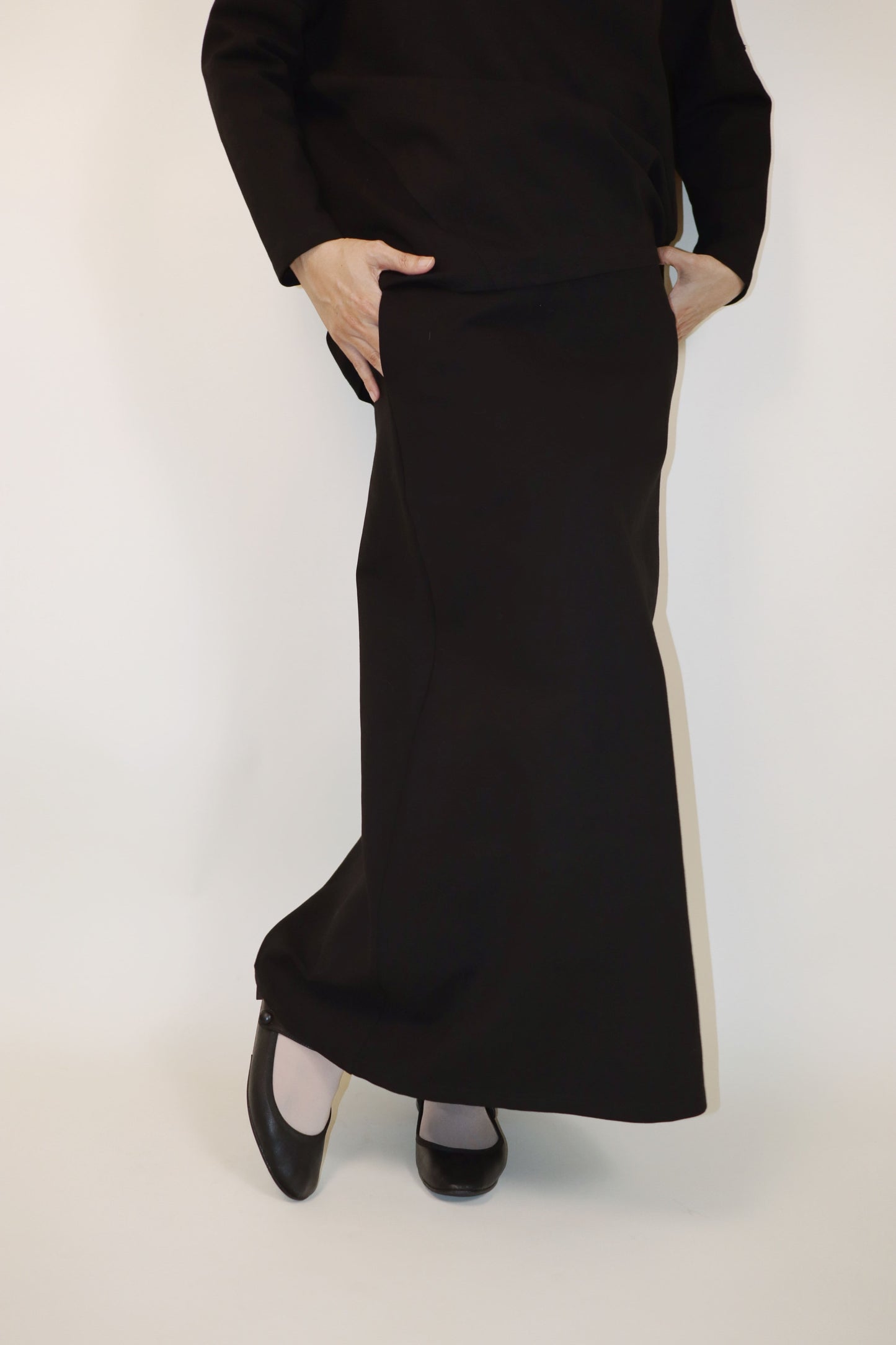 Gerhana Skirt in Noir