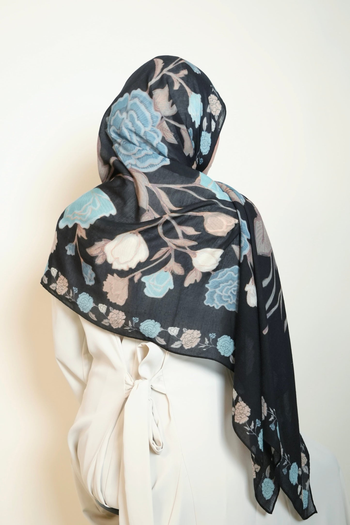 Arunika Leluhur Modal Shawl
