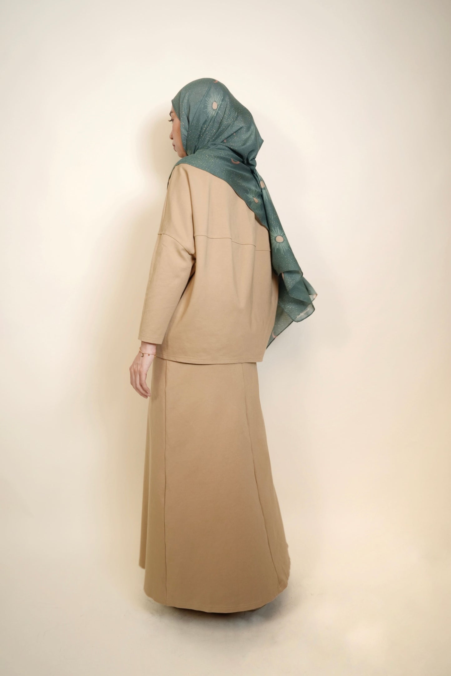 Gerhana Top in Sand