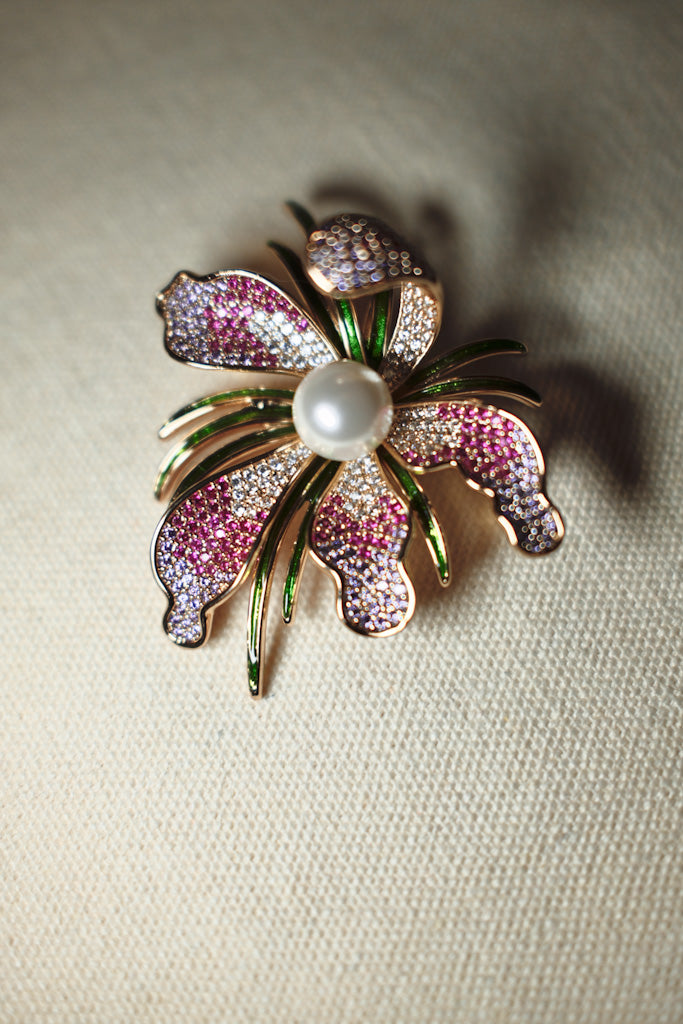 Golden Flora Embellished Pendant Brooch