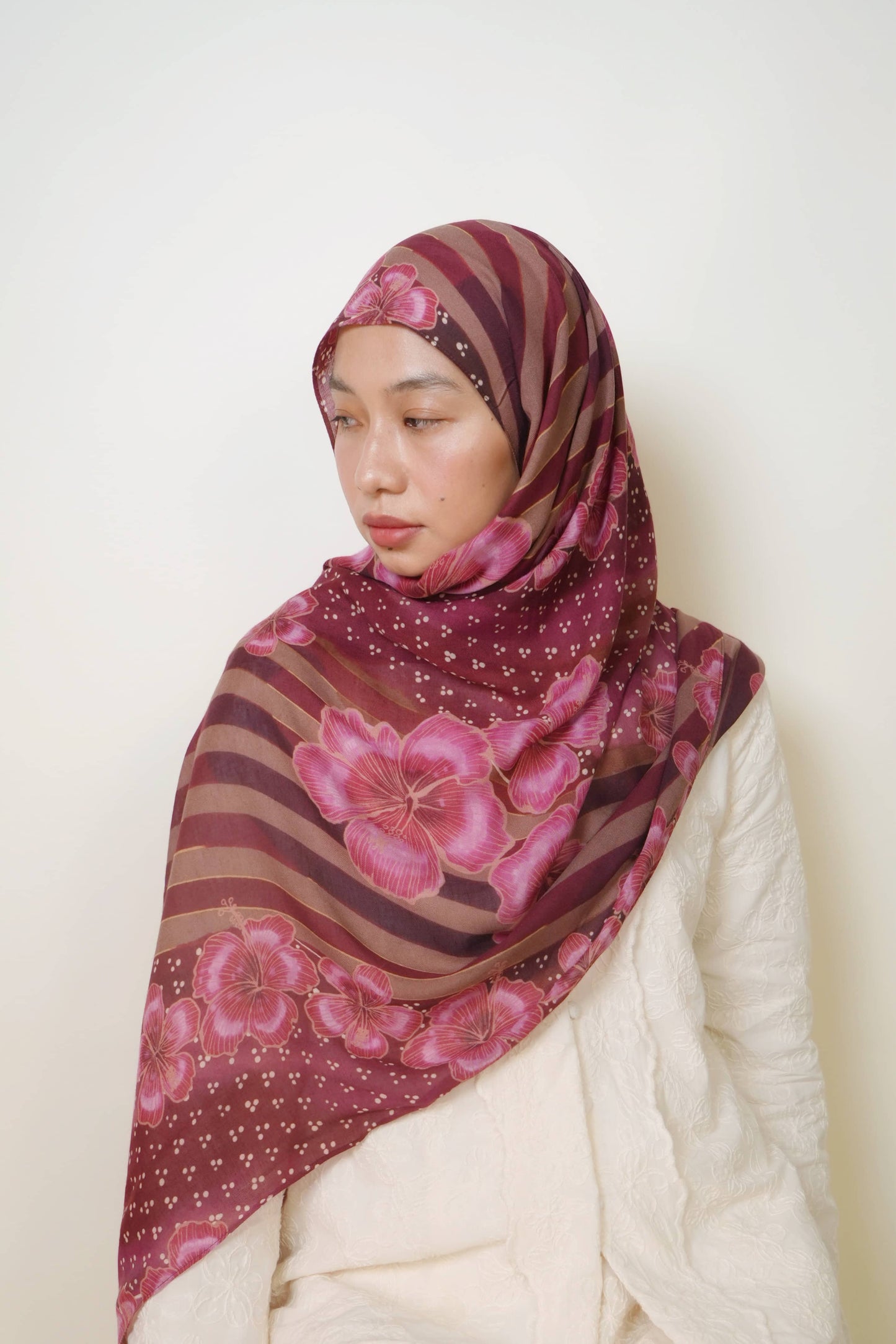 Jalur Delima Modal Shawl