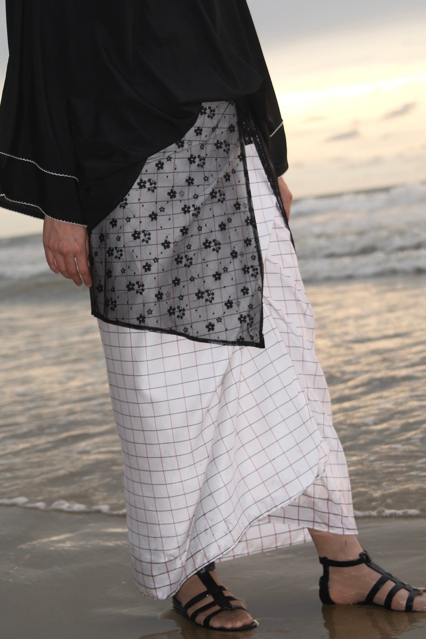 Net Lace Pario Skirt