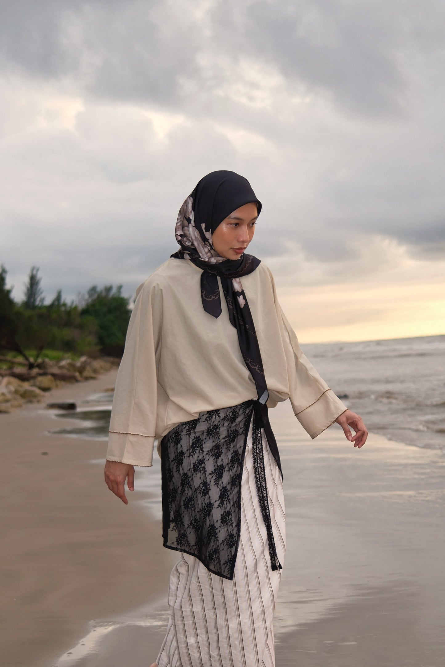 Sand Lace Pario