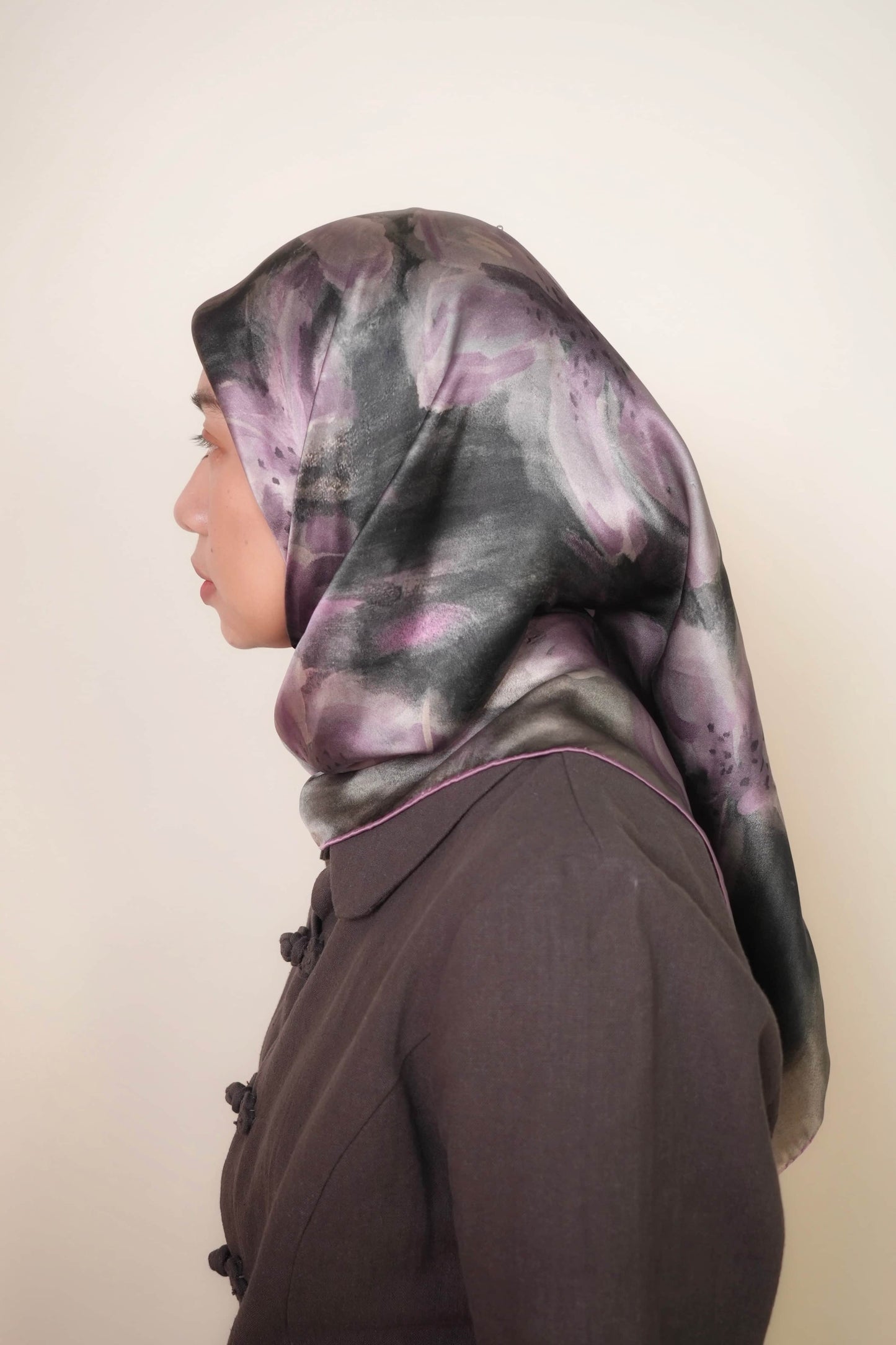 Bouquet de Lilas Pure Silk Square Scarf