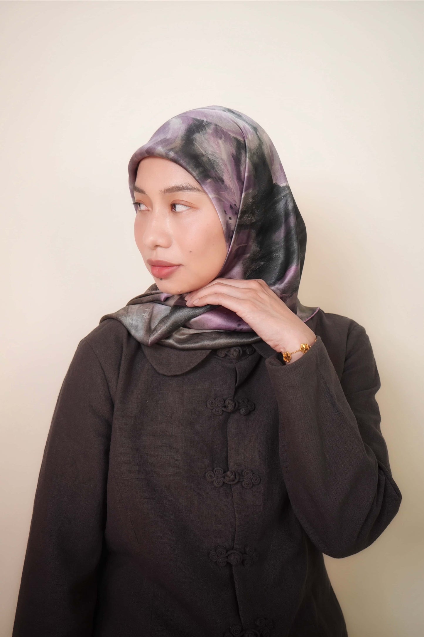 Bouquet de Lilas Pure Silk Square Scarf