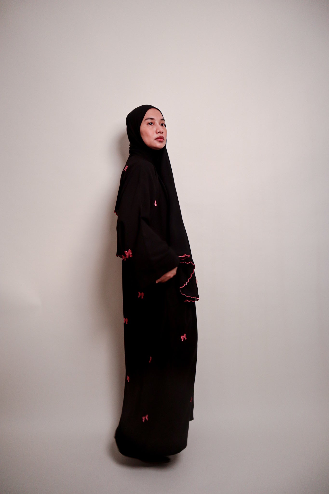 Abaya Reben Set with Shawl in Black Swan