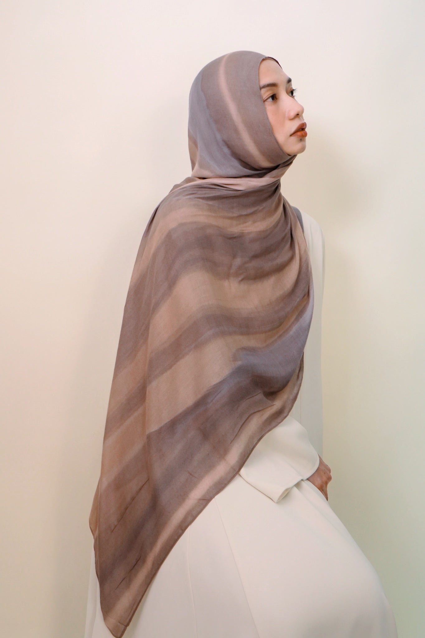 Dalgona Spill Modal Shawl