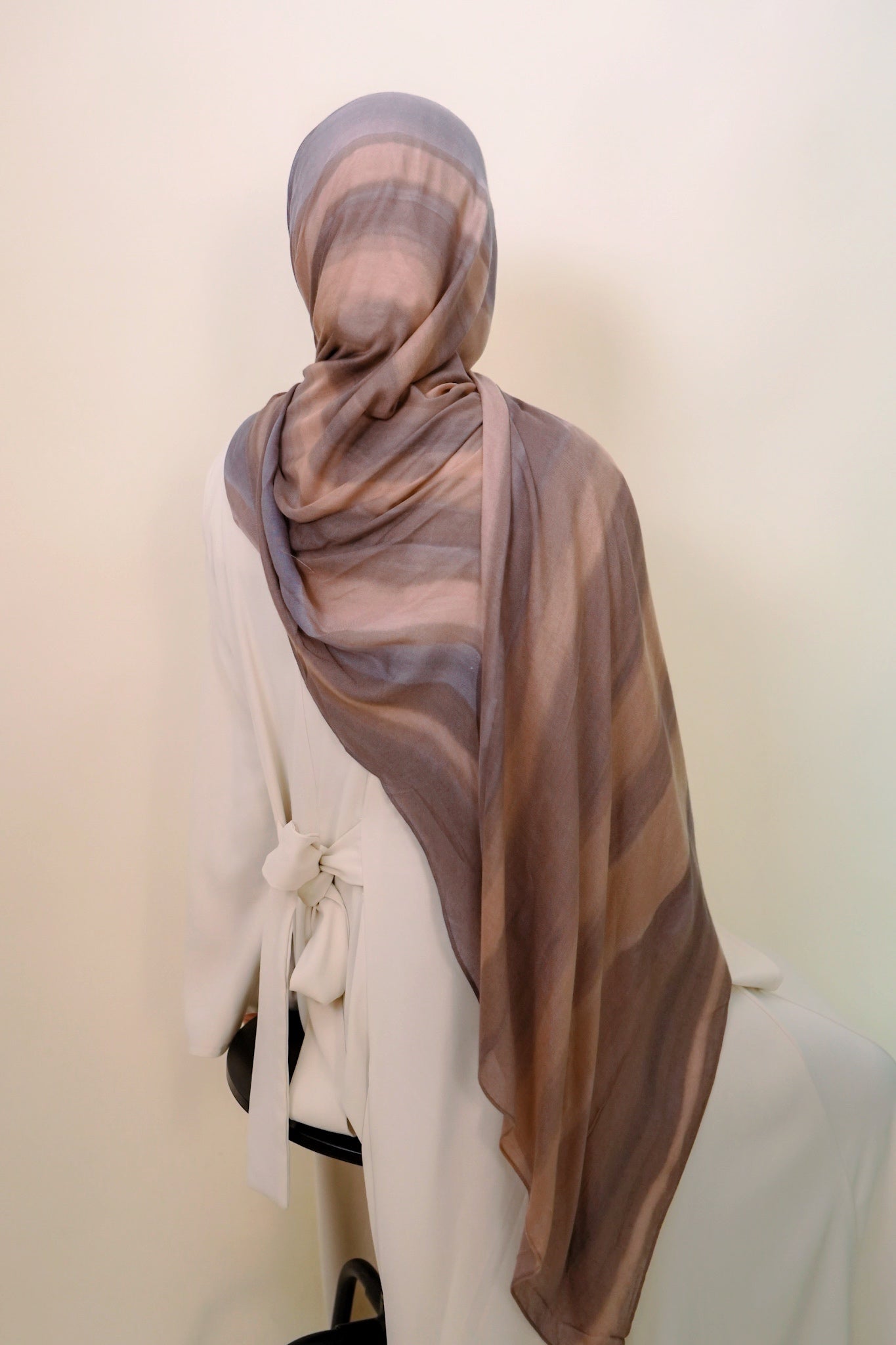 Dalgona Spill Modal Shawl