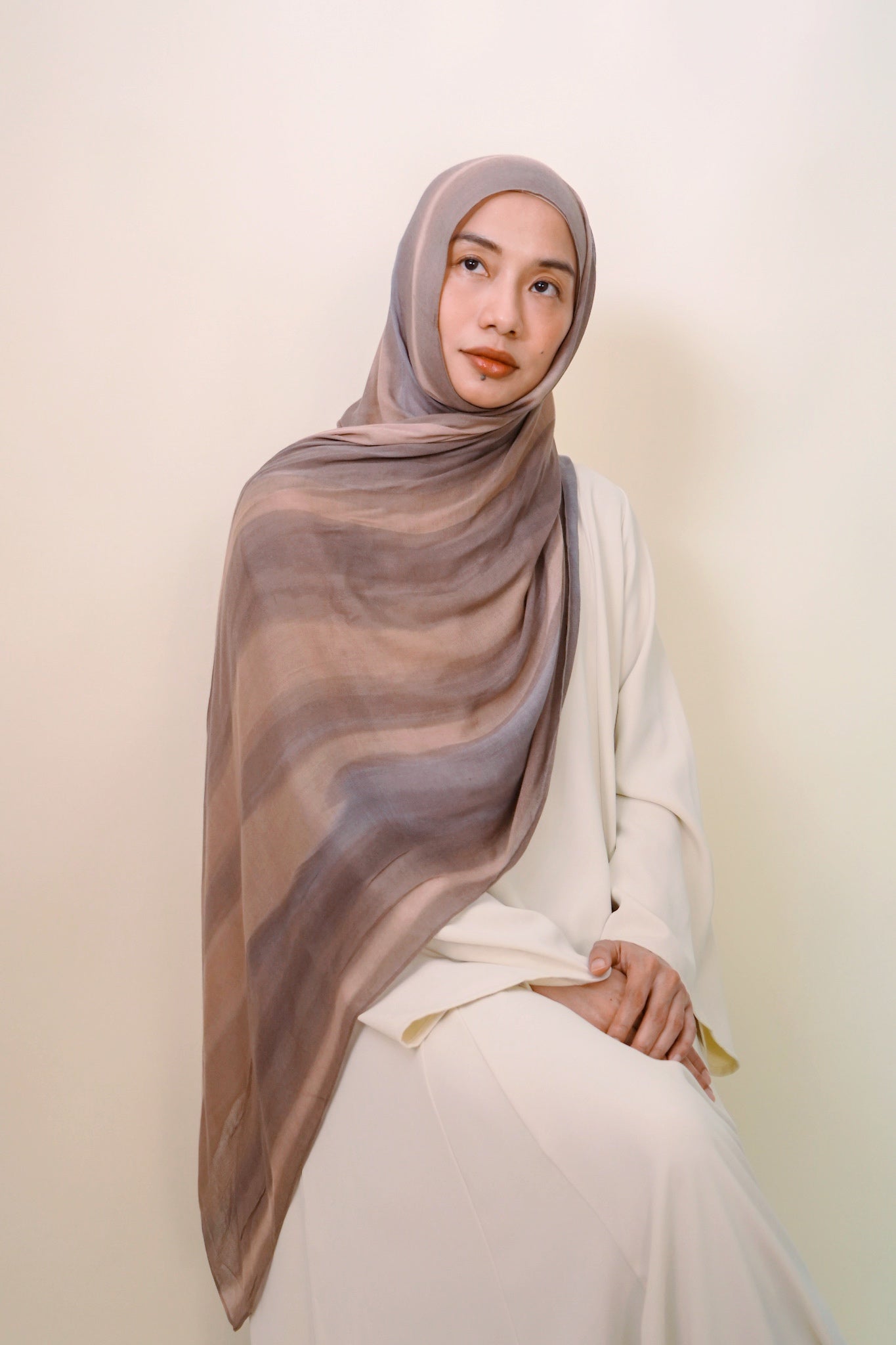 Dalgona Spill Modal Shawl