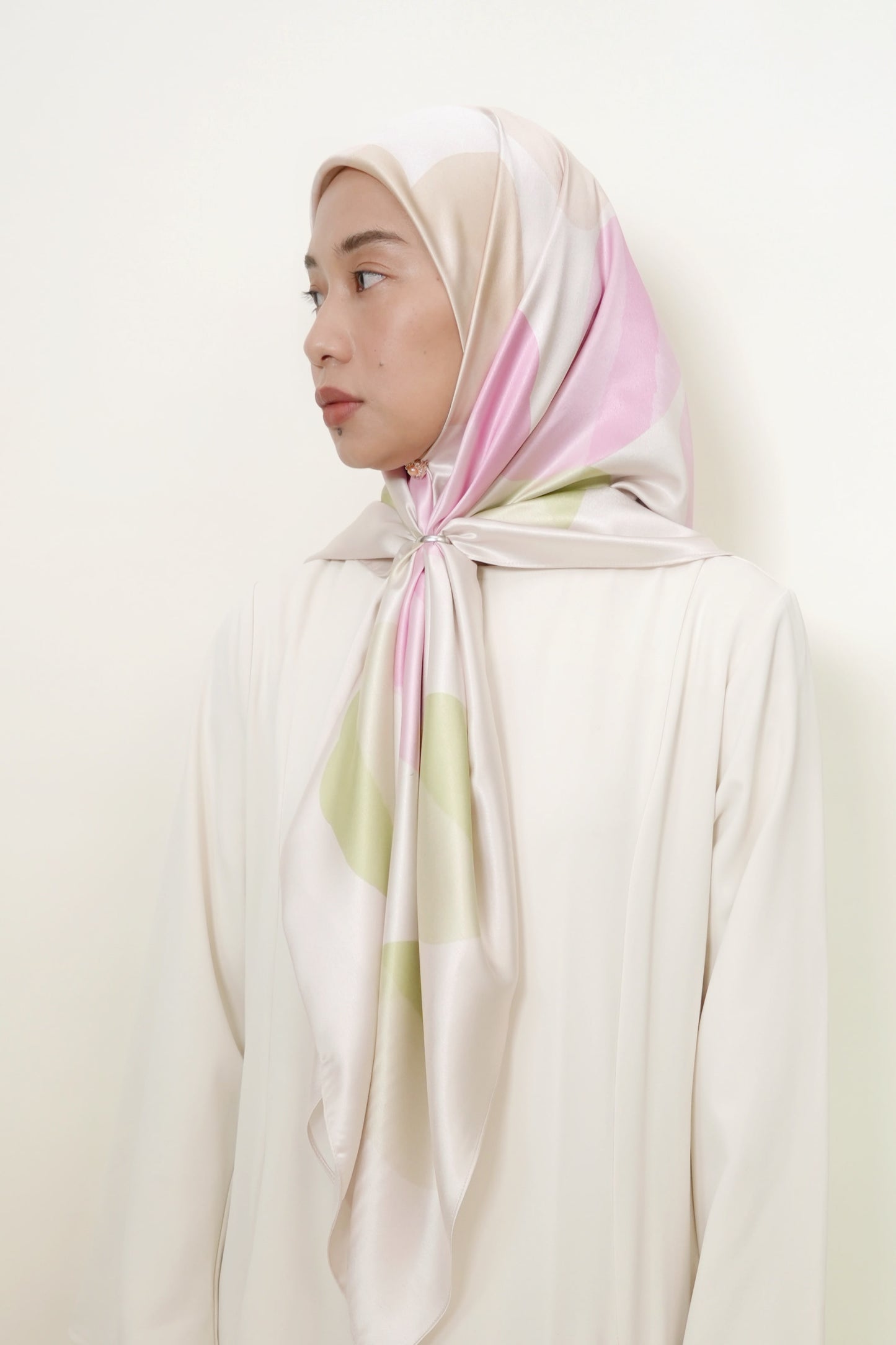 Maruno Dango Satin Square