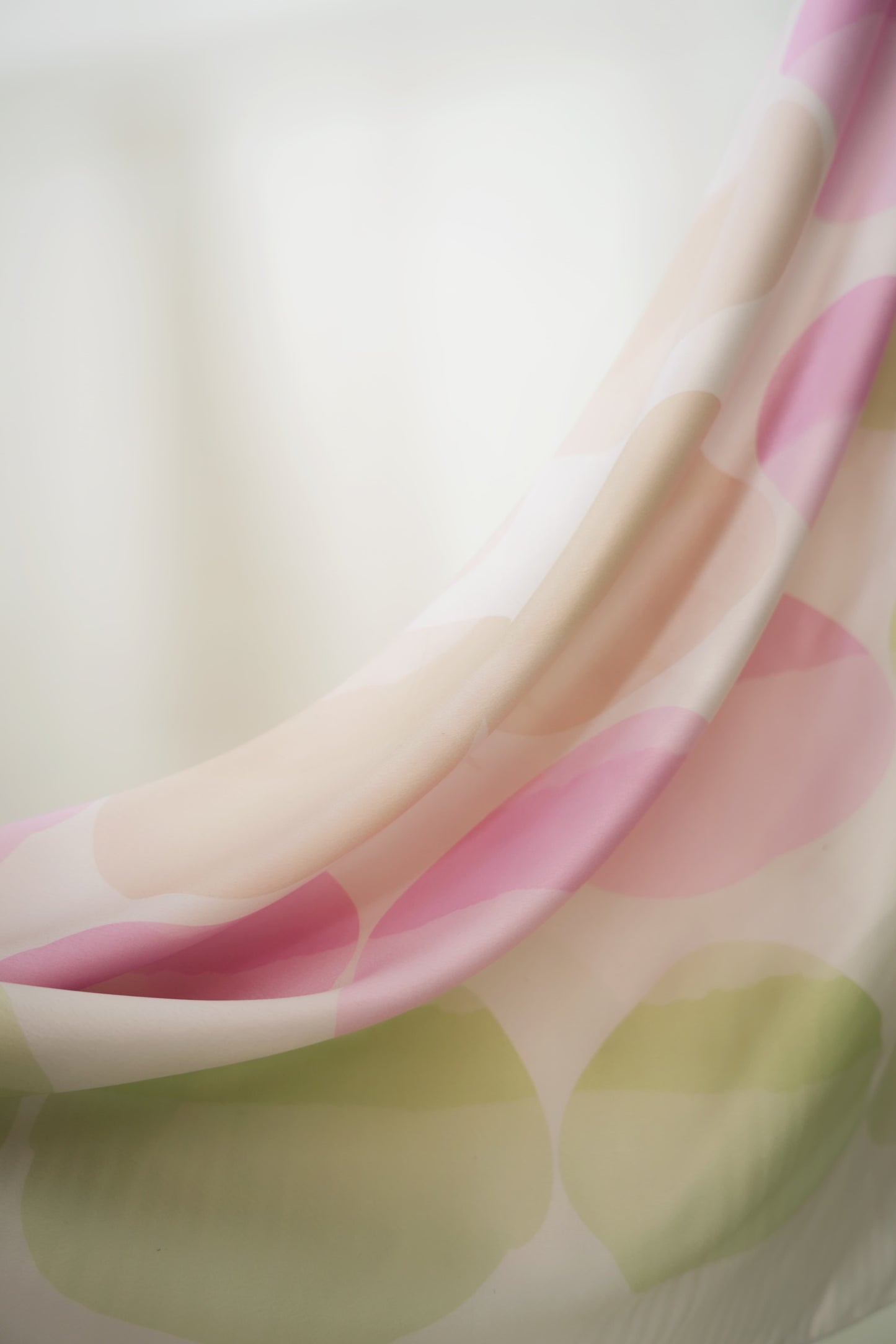 Maruno Dango Satin Square