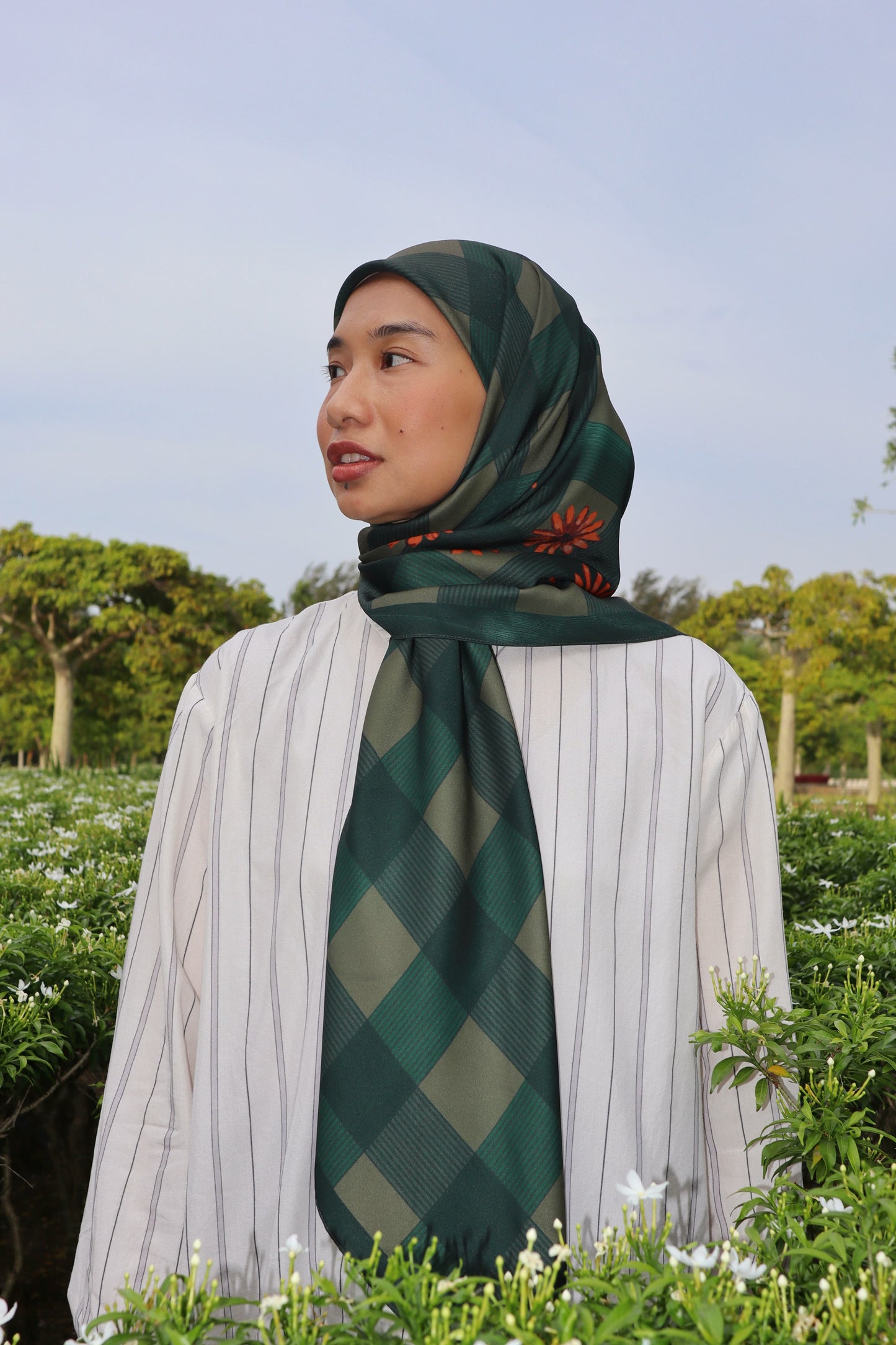 Forest Piknik Square Scarf