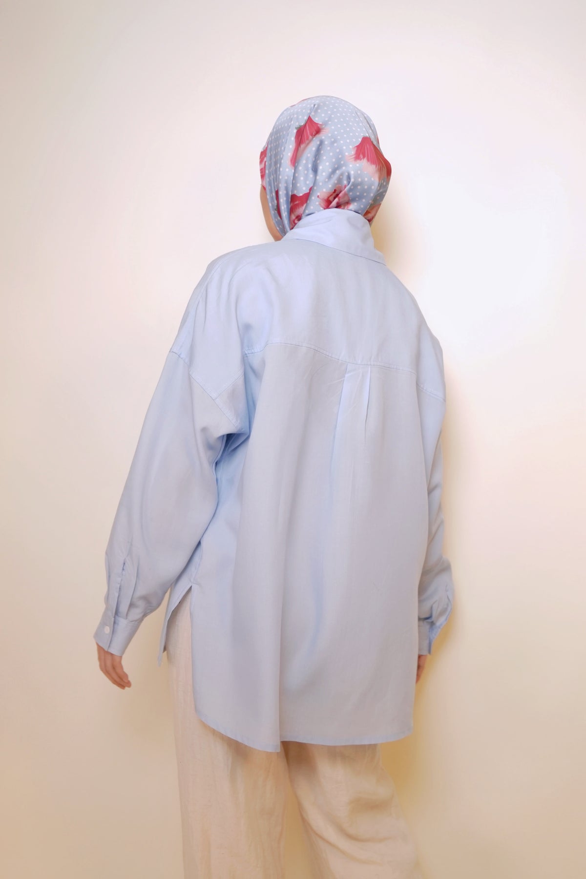 Maruno Oversized Shirt in Glacier