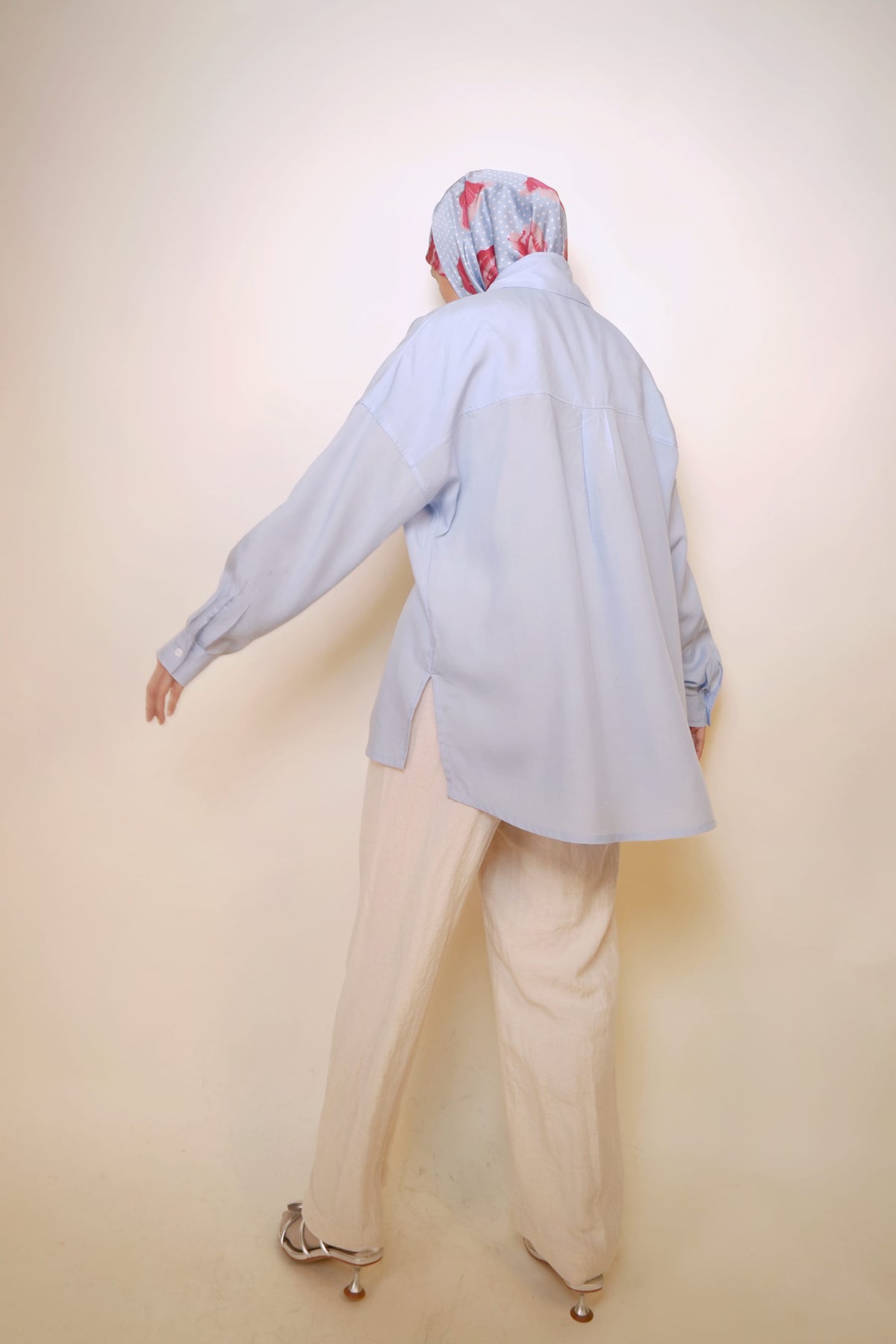 Maruno Oversized Shirt in Glacier