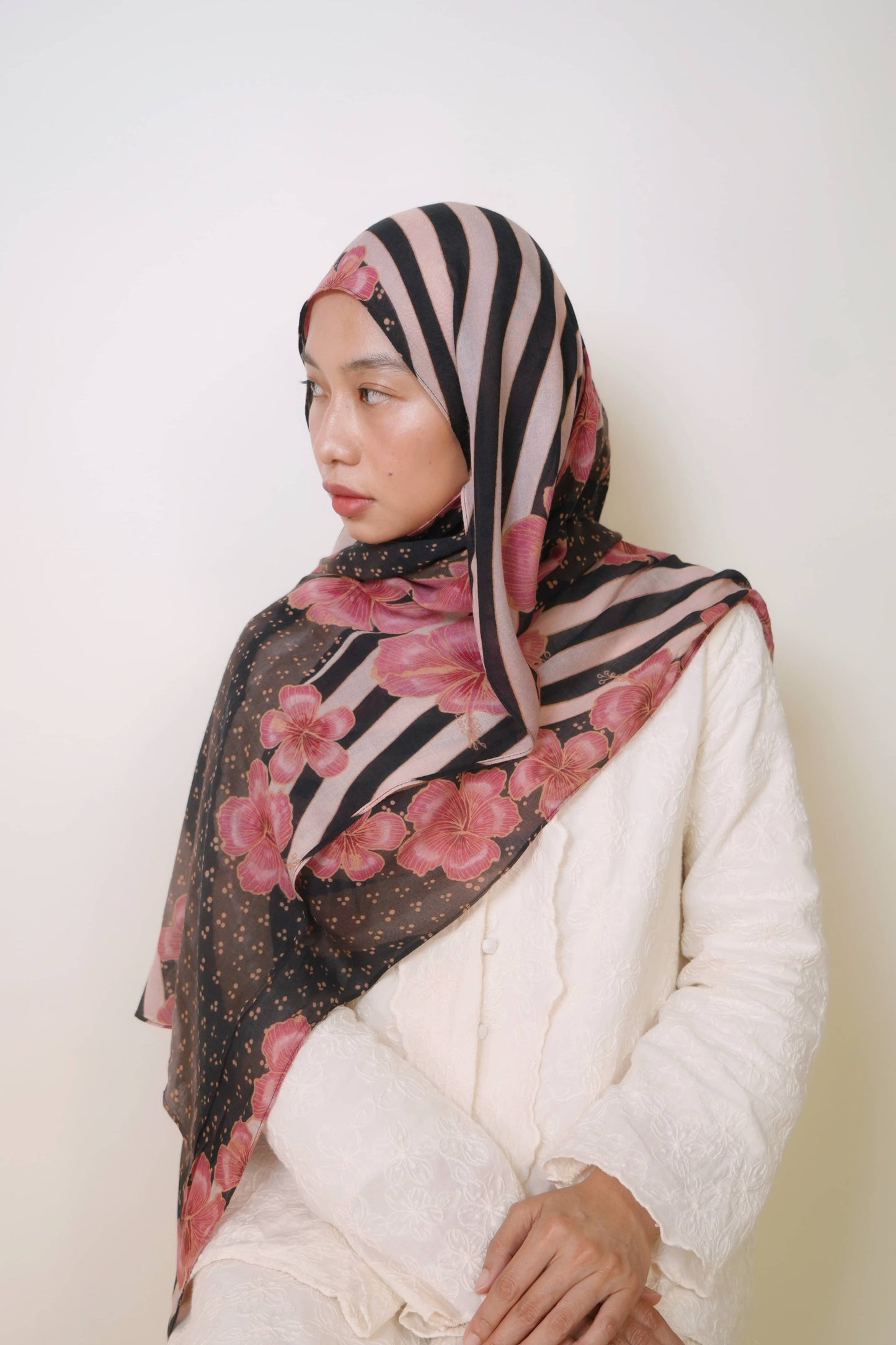 Jalur Bayang Modal Shawl