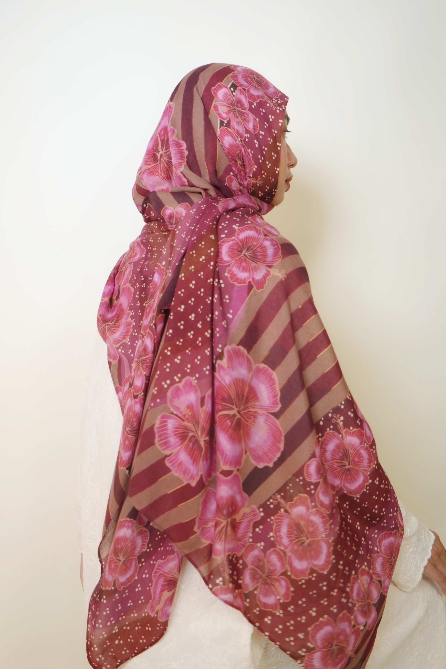 Jalur Delima Modal Shawl