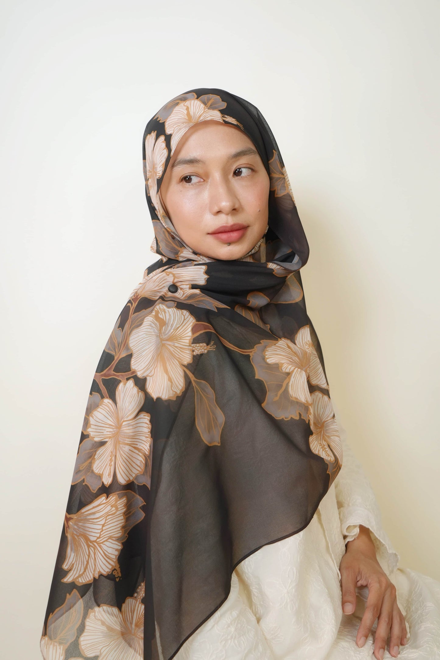 Kembang Bakawali Chiffon Silk Shawl