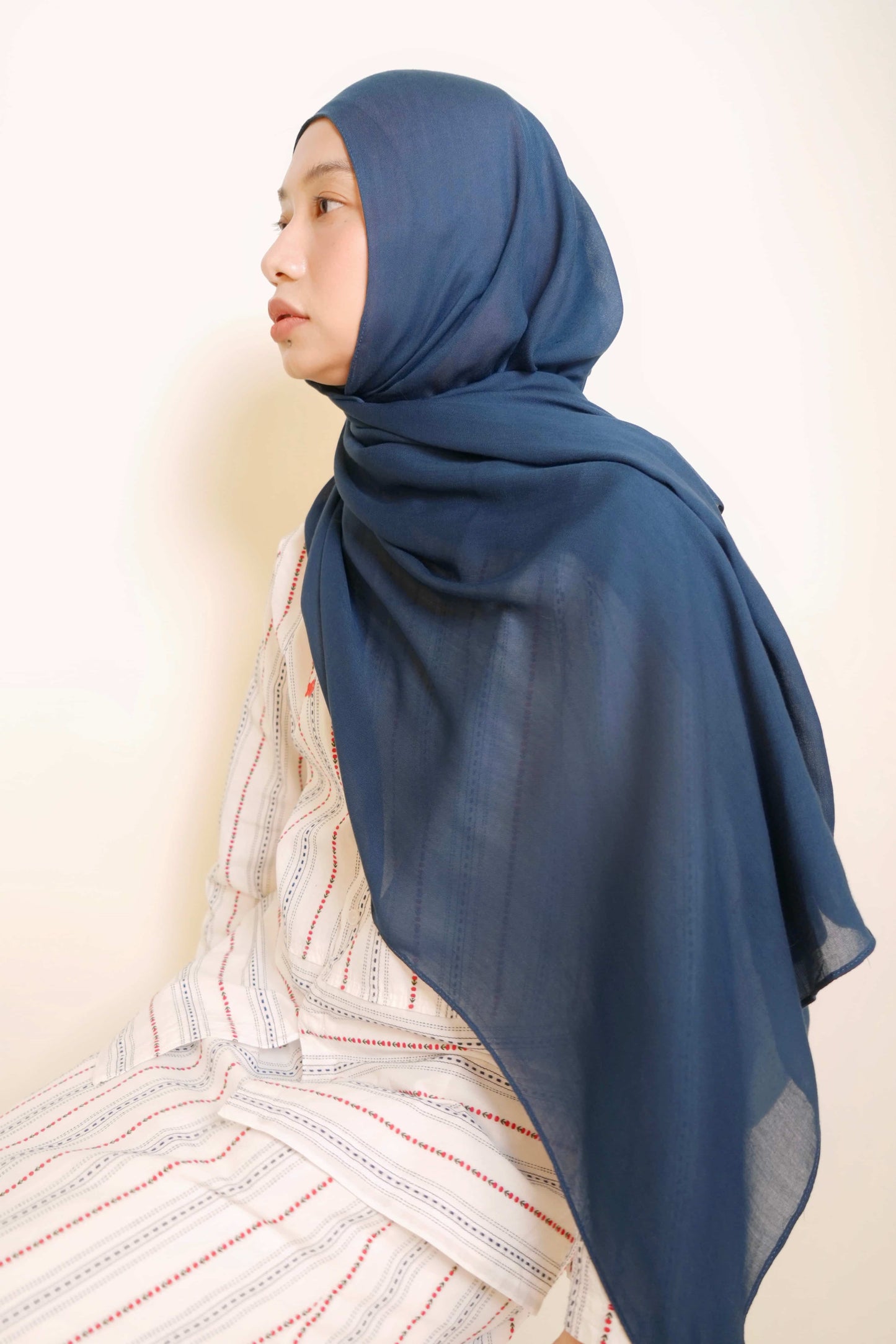 Plain Modal Shawl in Midnight