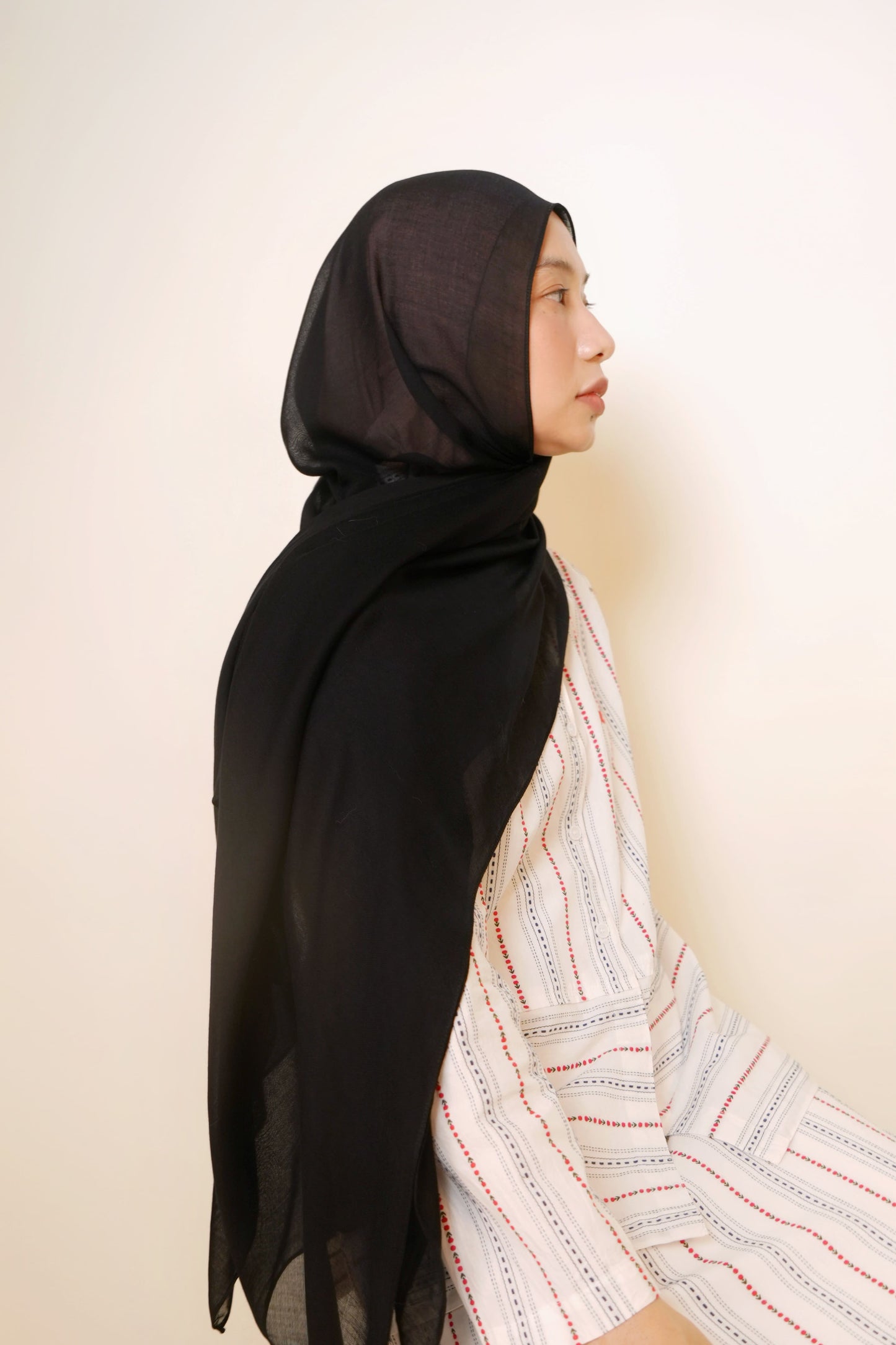 Plain Modal Shawl in Onyx