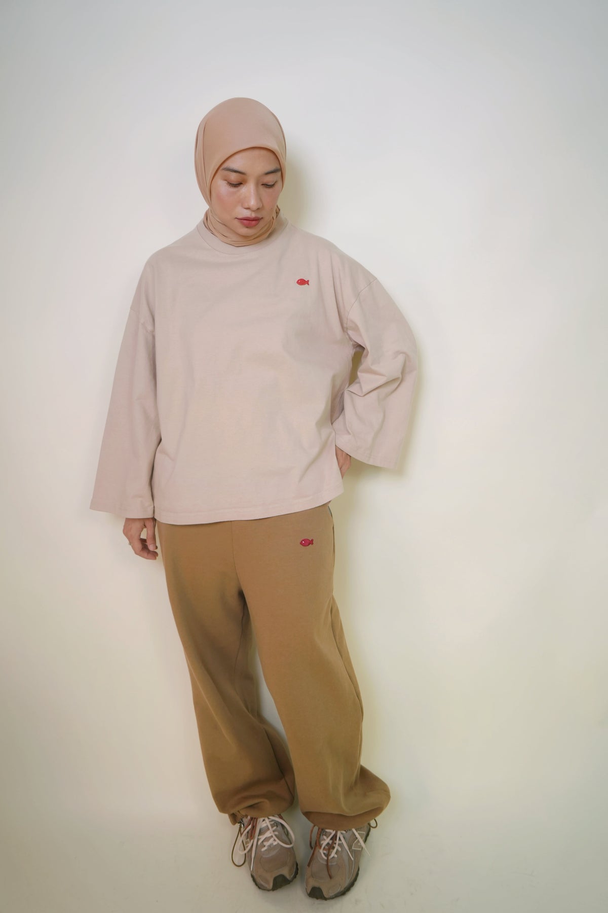 Piknik Cropped Oversized T-shirt in Beige
