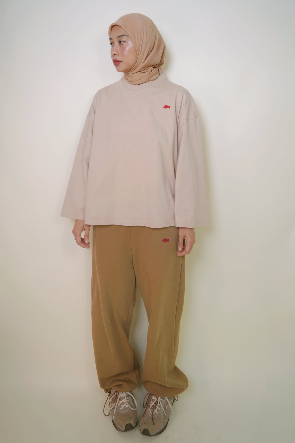 Piknik Cropped Oversized T-shirt in Beige
