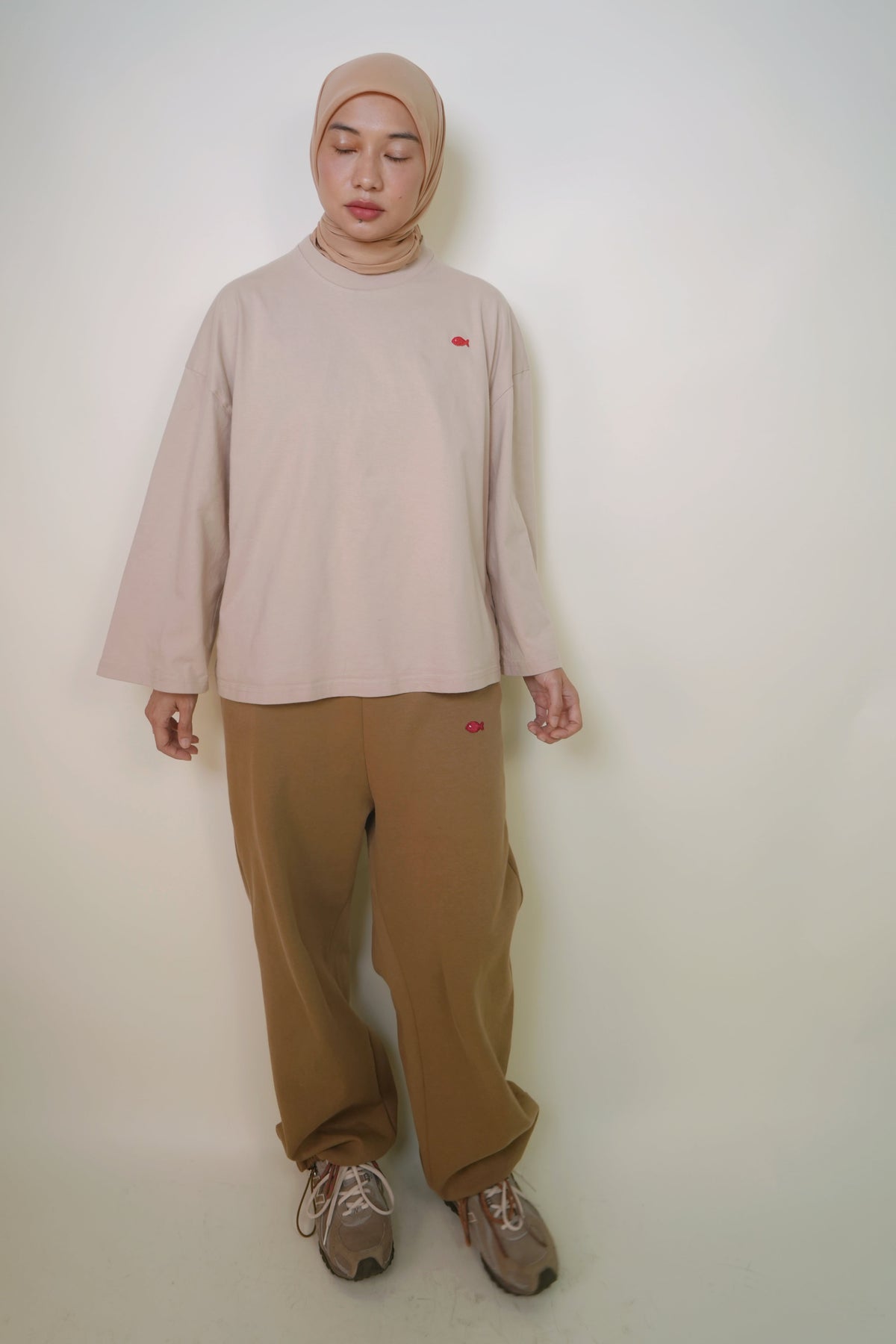 Piknik Cropped Oversized T-shirt in Beige