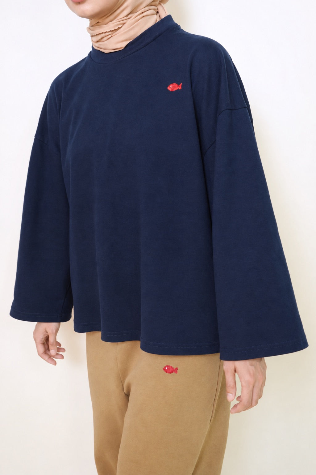 Piknik Cropped Oversized T-shirt in Navy