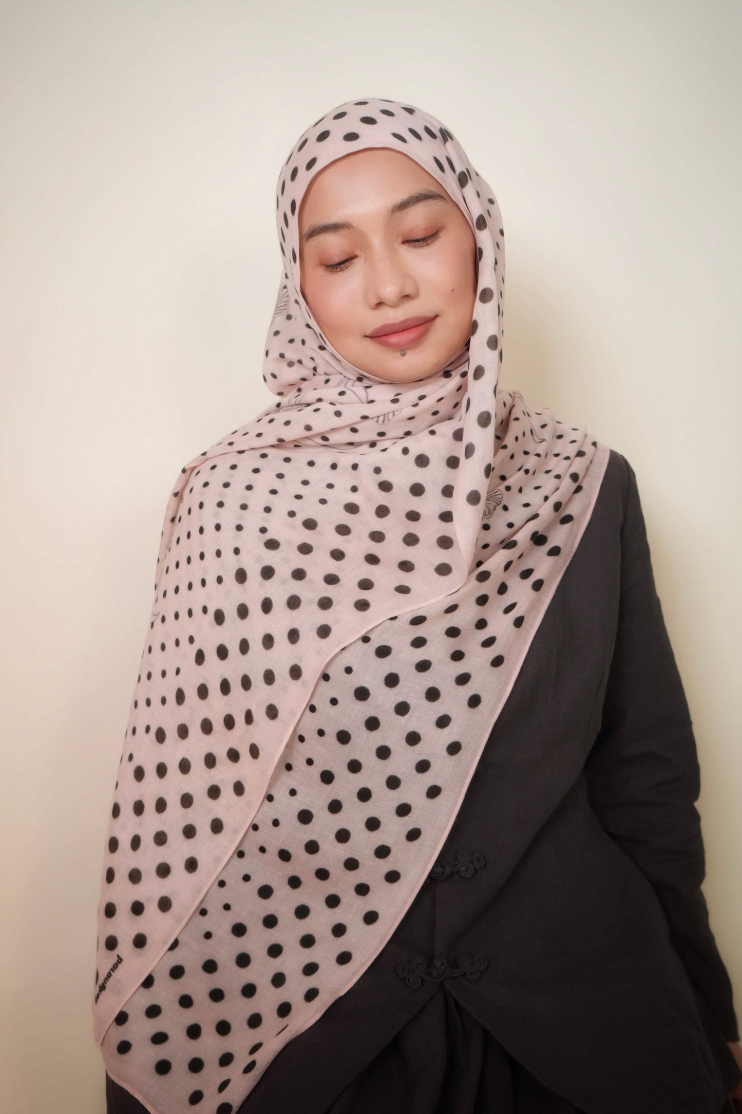 Polka Dot Munge Modal in Porcelain