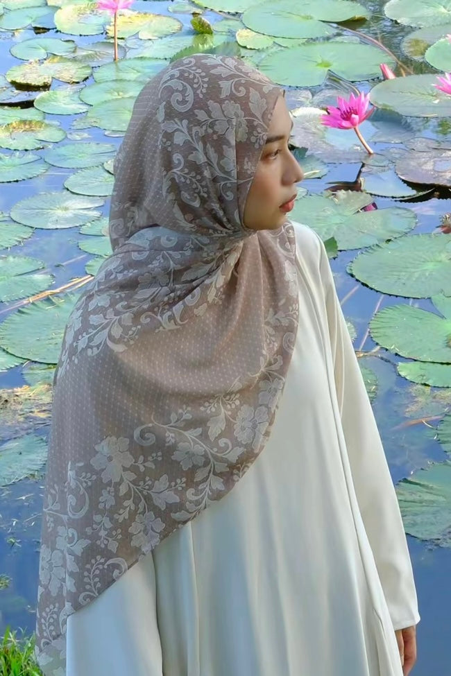 Queen of Lace Chiffon Silk in Beige
