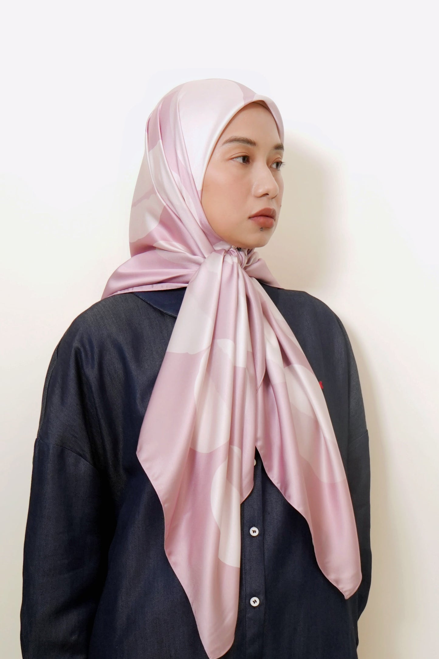 Maruno Sakura Satin Square