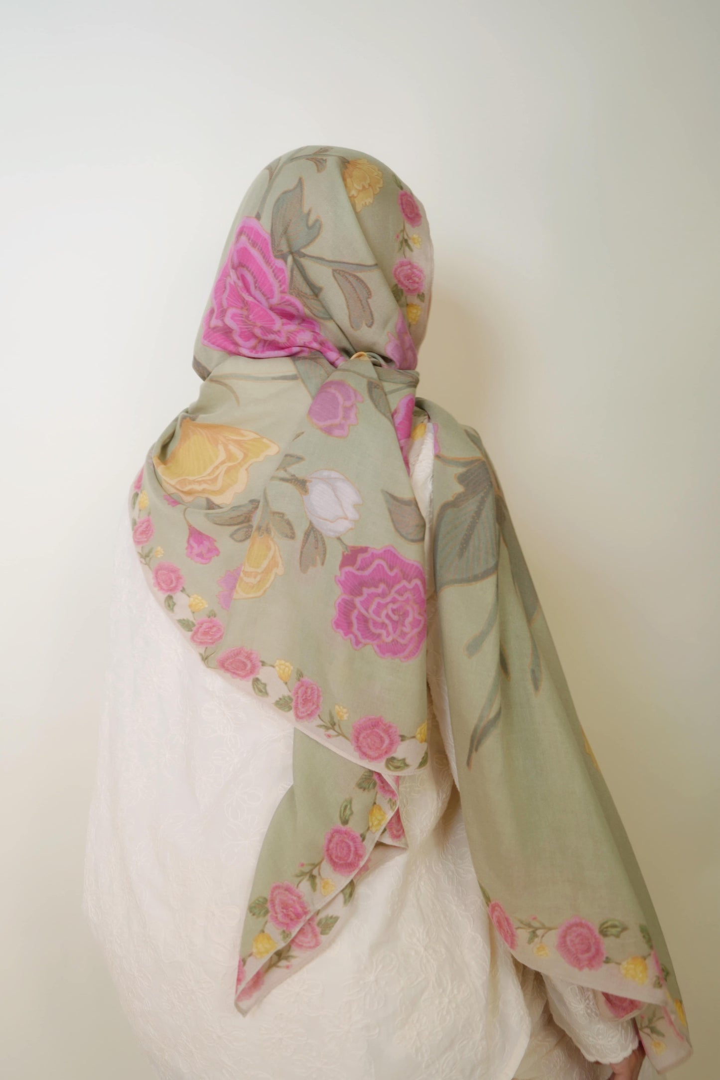 Seri Muka Modal Shawl