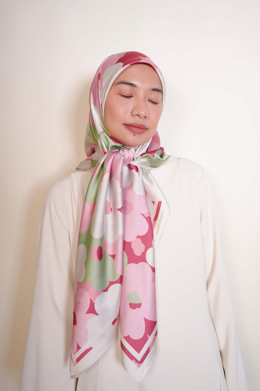 Munge Camo in Strawberry Matcha