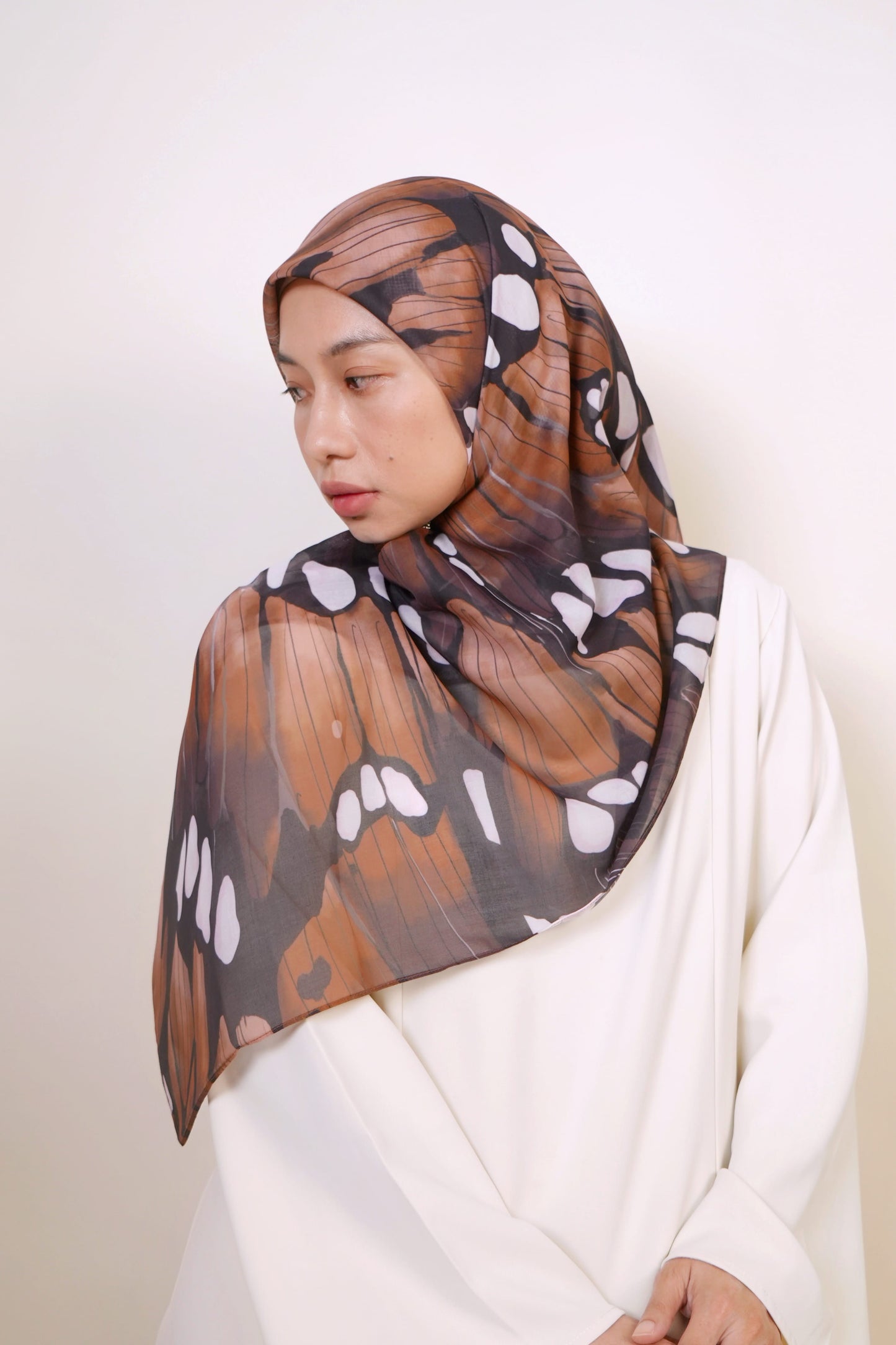 Walnut Yara Square Scarf